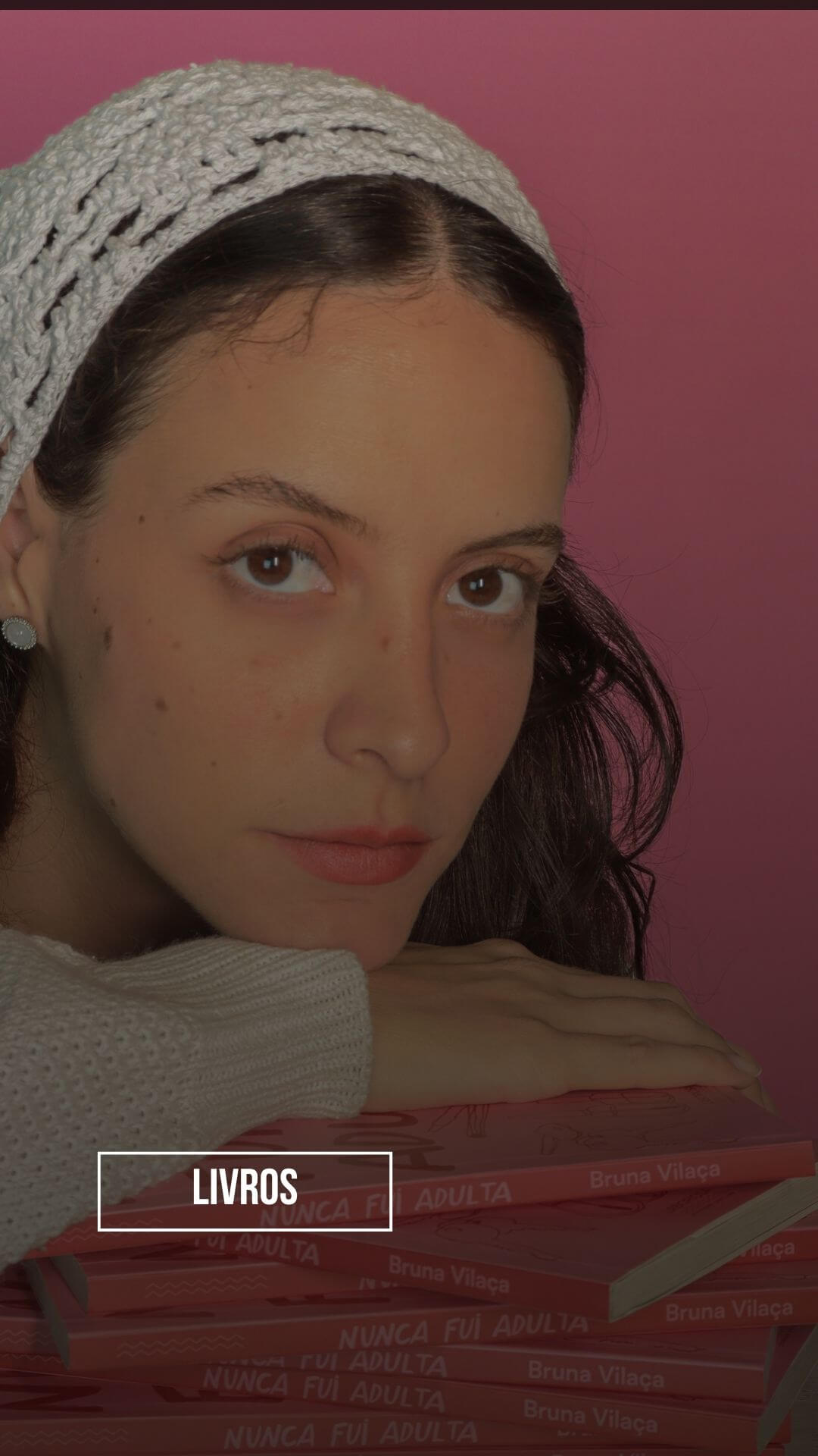 Bruna Vilaça questiona o amadurecimento em “Nunca fui adulta”