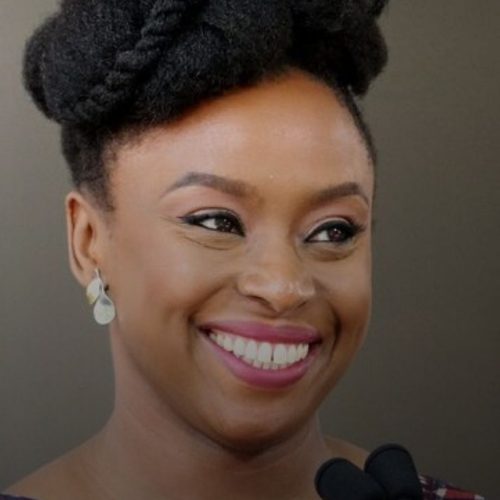 Fronteiras do Pensamento: venda de novos ingressos é aberta para palestra de Chimamanda em SP