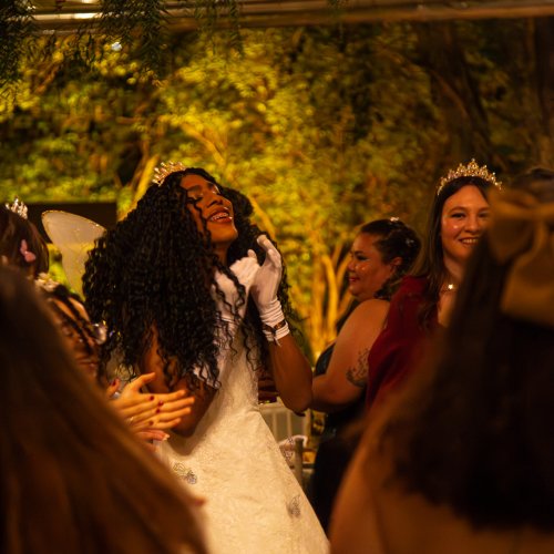 Romantasia em SP: saiba por que bailes literários esgotam ingressos em minutos