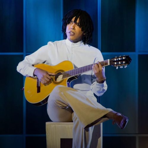 Djavan em SP: o musical que celebra a vida e a obra do poeta da MPB! 🎤✨