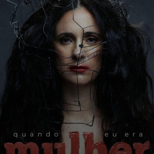 Mariana Rosa desafia padrões em “Quando Eu Era Mulher” no Teatro Estúdio