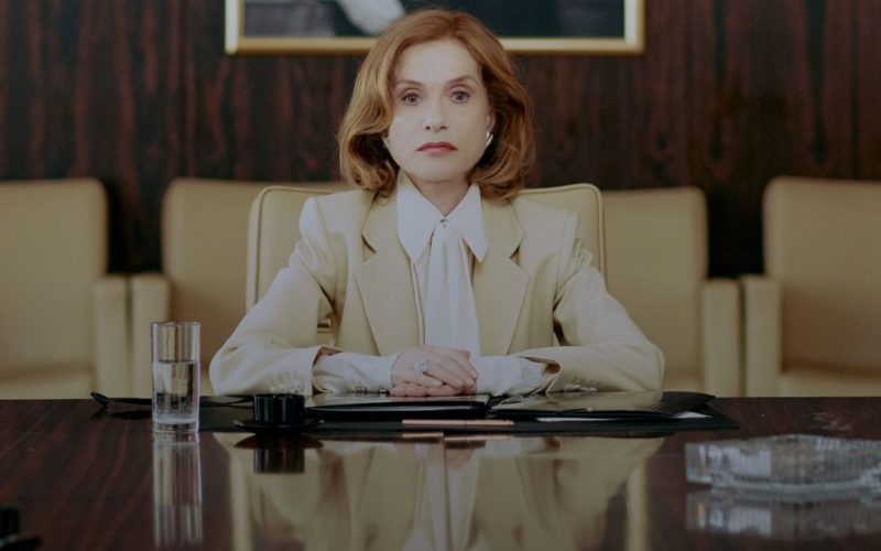 “A Mulher Mais Rica do Mundo” traz Isabelle Huppert em sátira francesa