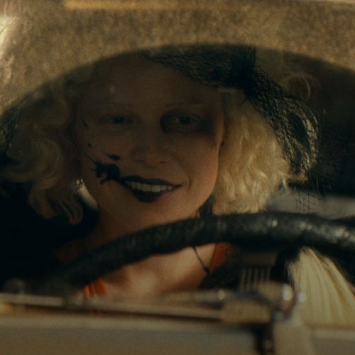 A Noiva!: Maggie Gyllenhaal traz força feminina em novo terror e romance