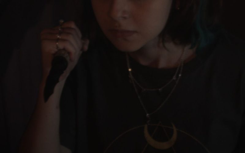 Bruxas, amizade e terror: Klara Castanho e Duda Reis estrelam novo filme de arrepiar 💖🔮