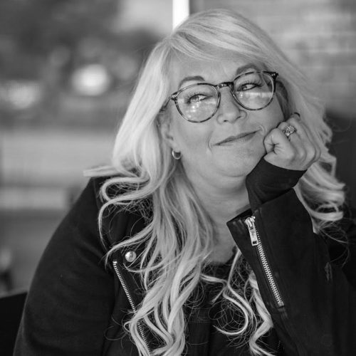 Lynn Painter lança Nada é por acaso no Brasil